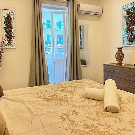 Heart Of Valletta - Apartment Luaran gambar