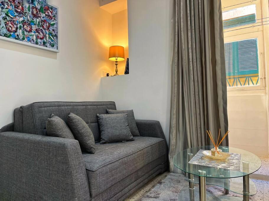 Heart Of Valletta - Apartment Luaran gambar